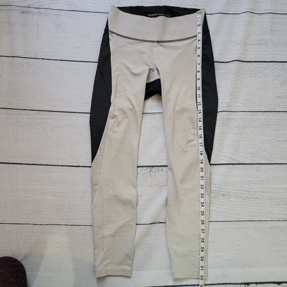 Outdoor Voices Size S	Techsweat 7/8 Zoom Leggings Black Cream Gym Workout - Picture 6 of 8